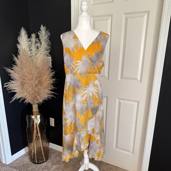 MINT VELVET Clementine Ruffle Wrap Dress
 size US 14 UK 18 - Picture 5 of 12